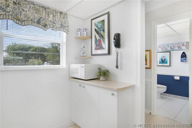Building Photo - 1501 S Ocean Blvd