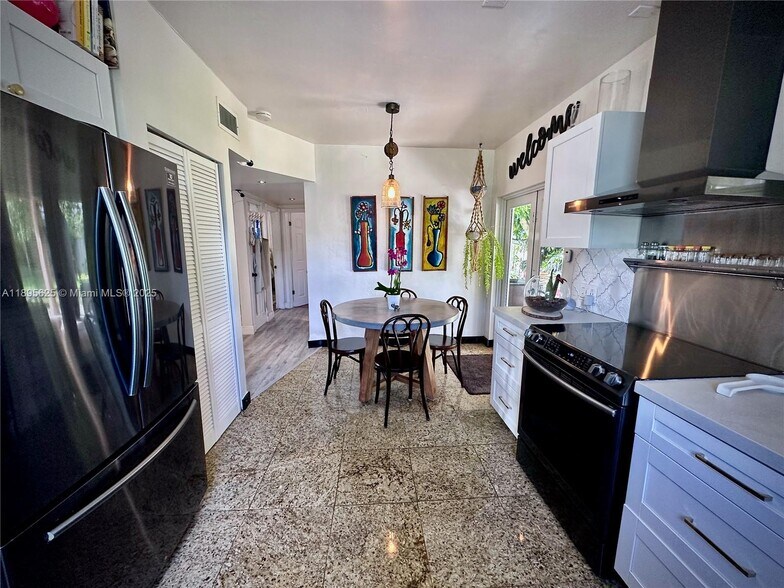 Building Photo - 742 NW 50th St