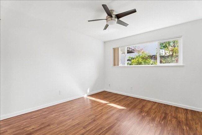 Building Photo - 1833 Fremont Ct