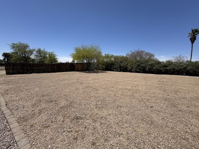 Building Photo - 16002 N 66th Dr