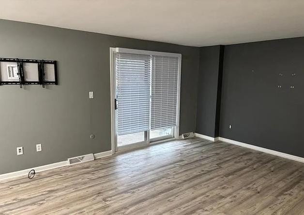 Building Photo - 120 Charter Oaks Dr