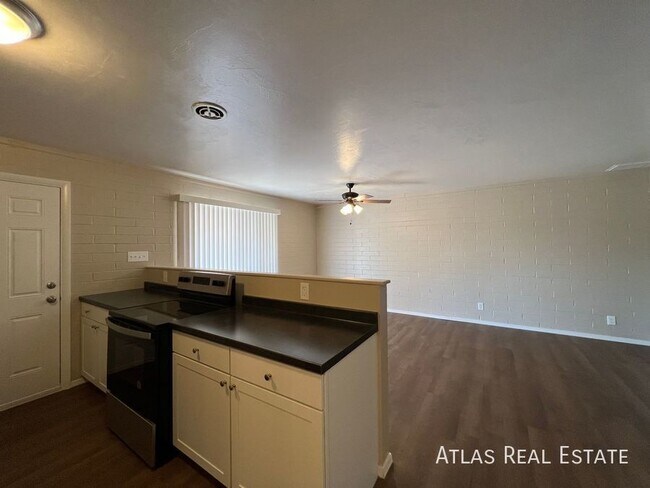 Building Photo - 6848 E Mary Dr