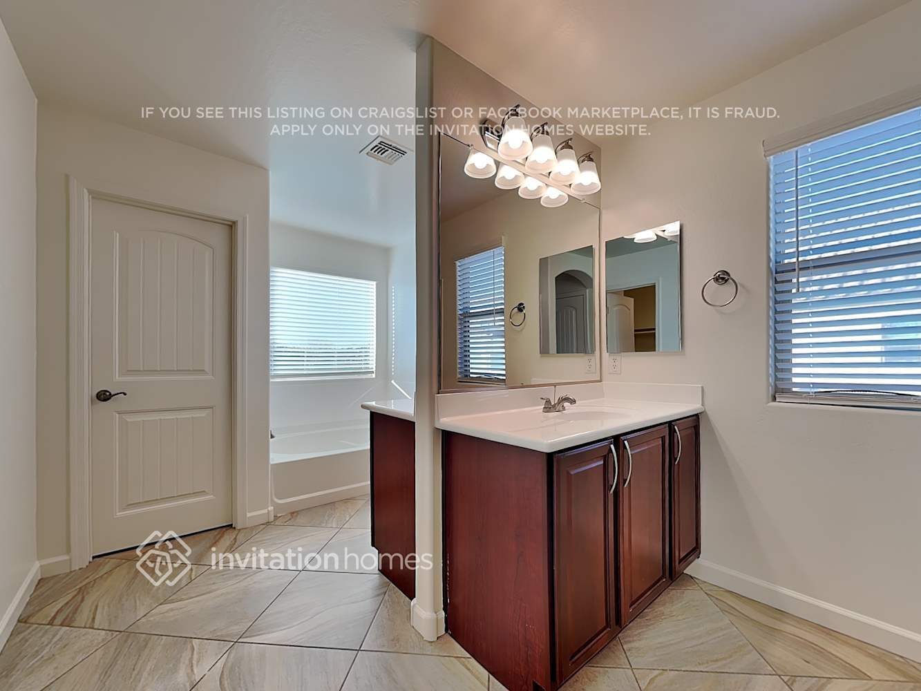 Building Photo - 3387 E Liberty Ln