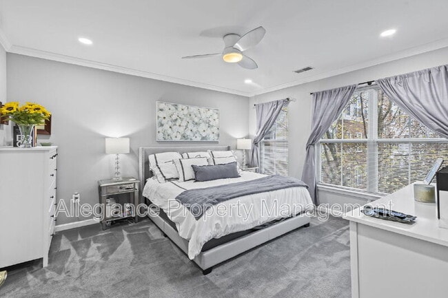 Building Photo - 5108 Donovan Dr