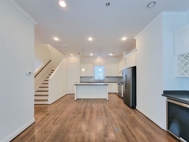 Building Photo - 12 Hermann Park Ct