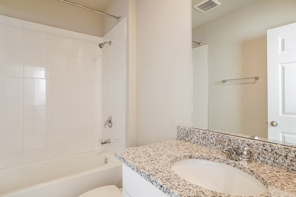 Building Photo - 5284 Sanders Oak Trl