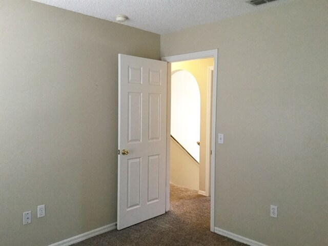 Building Photo - 1099 Welch Hill Cir