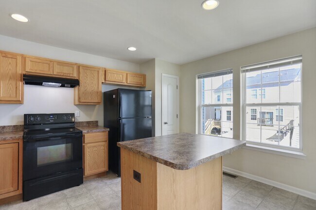 Building Photo - 18 Chillingham Ct