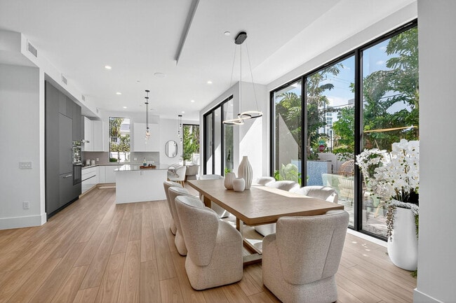 Building Photo - 204 Osceola Park Ln