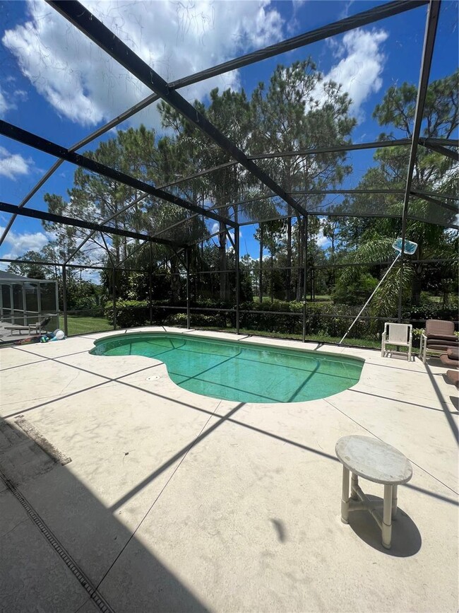Building Photo - 321 Troon Cir