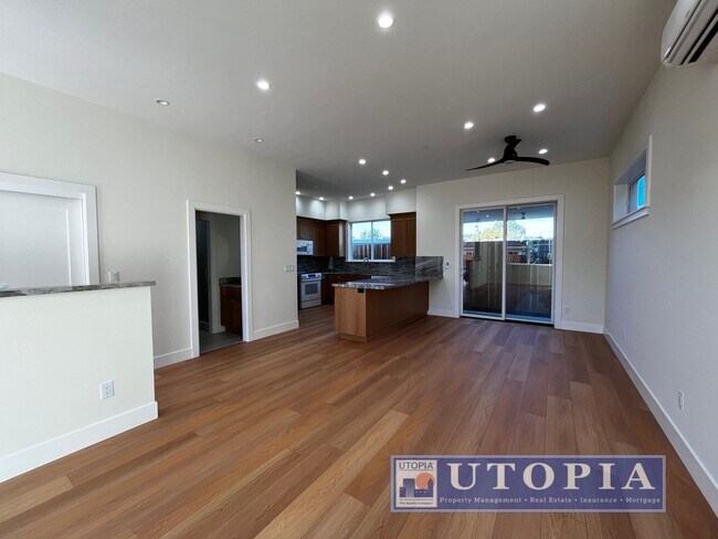 Building Photo - 99 Alta Vista Dr