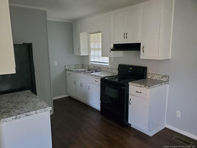 Building Photo - 4215 S Dowfield Dr