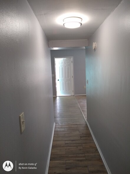 Building Photo - 312 Avanda Ct