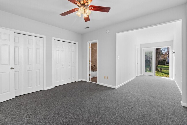 Building Photo - Must see in Eastport!