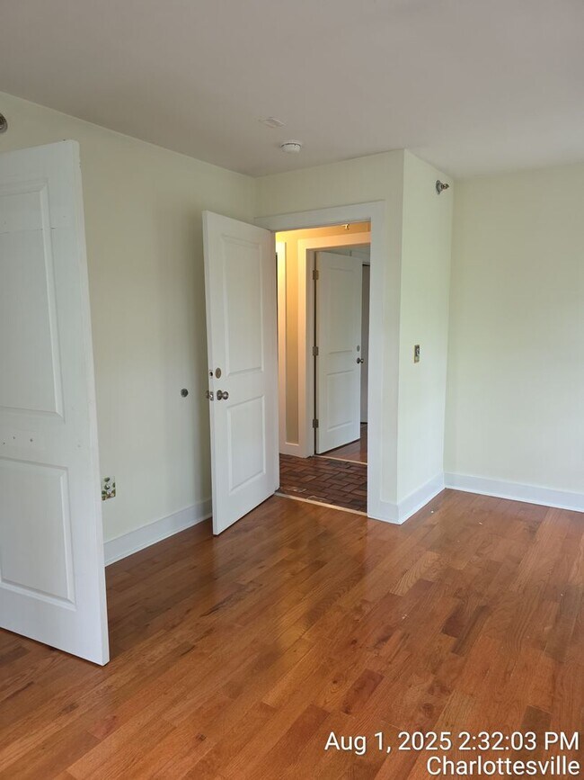 Building Photo - 419 17th St NW