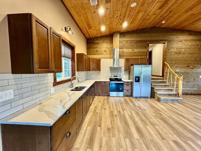 Building Photo - 3 bedroom home, Dowagiac Creek Waterfront,...
