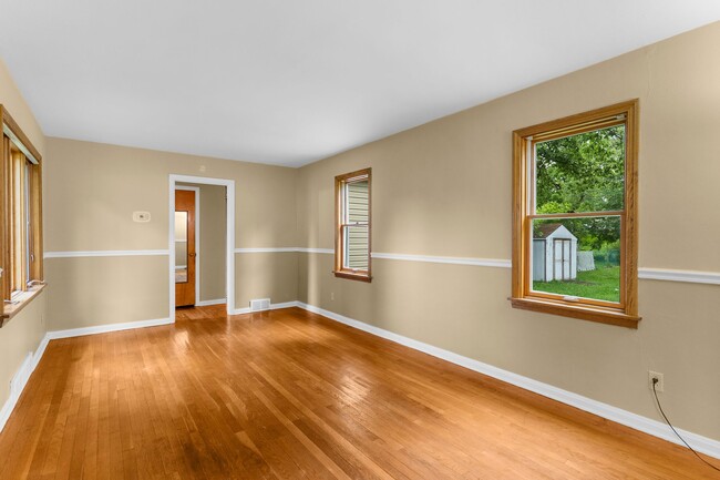 Building Photo - 3663 Monaca Ave
