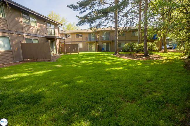 Building Photo - Bailey Hill Meadows