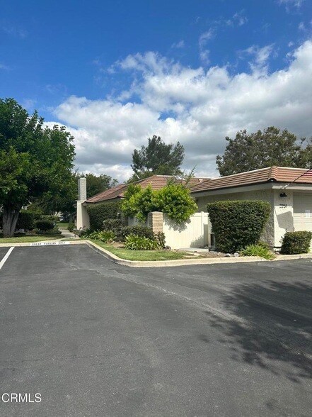 Building Photo - 2251 Portola Ln