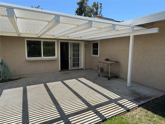 Building Photo - 6231 Sierra Bravo Rd
