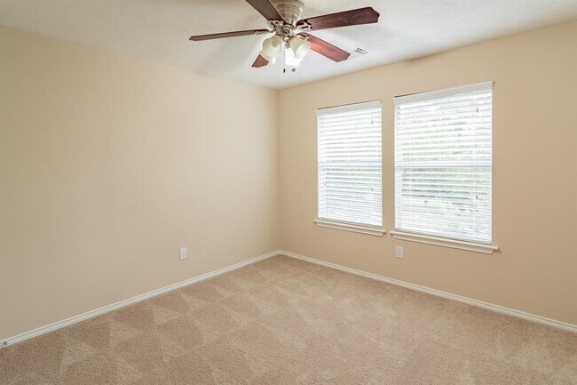 Building Photo - 14 S Vesper Bend Cir