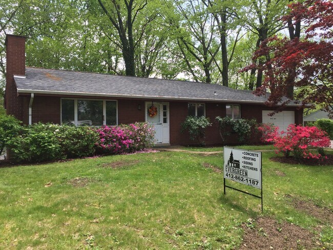 Building Photo - 2 Bed 3 Bath Single Family Home For Rent i...