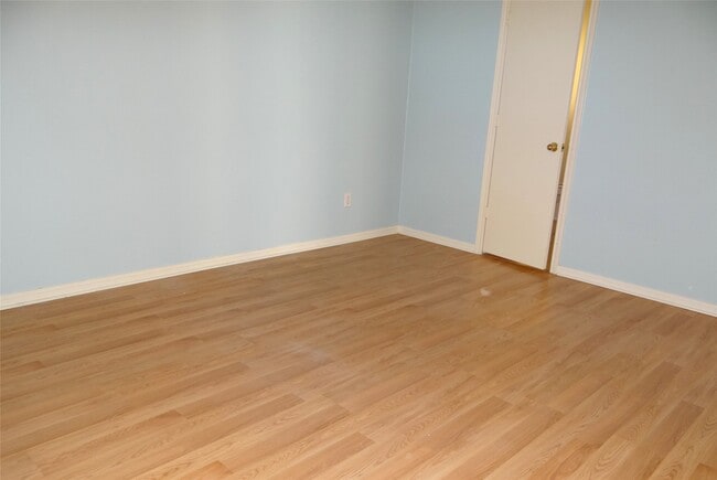 Building Photo - 15911 Timber Chase Dr