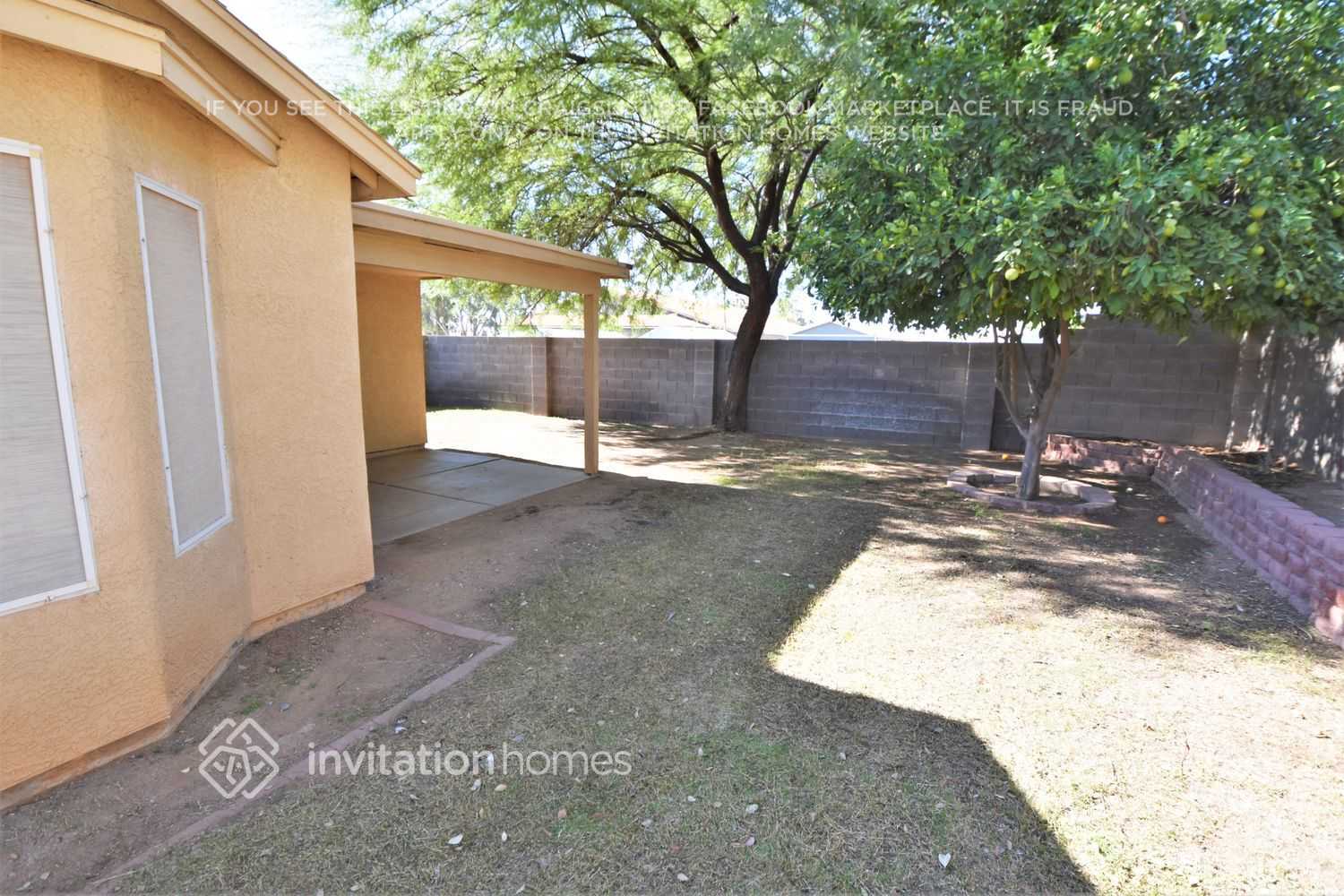 Building Photo - 8808 E Des Moines St