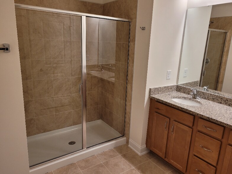 Building Photo - 904 Haybeck Ln