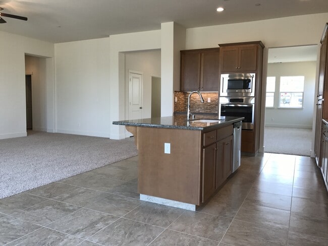 Building Photo - 1600 Dolomite Ct