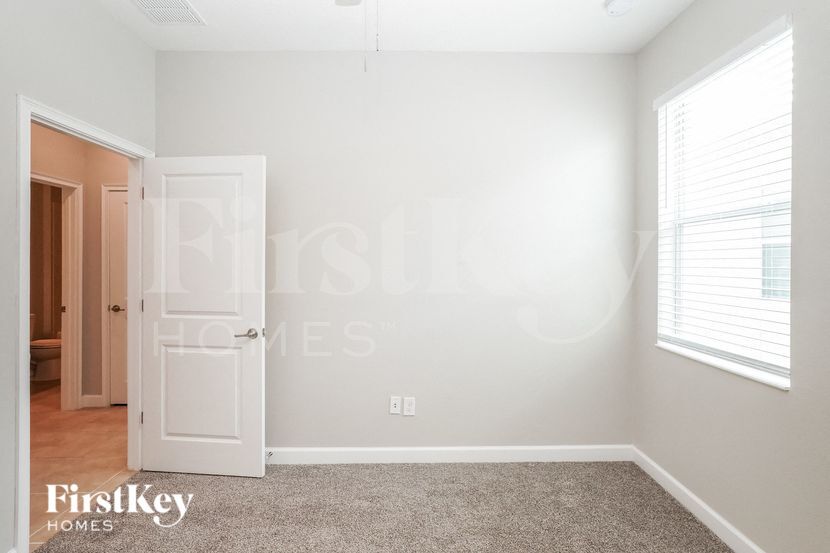 Building Photo - 4664 Egg Harbor Dr