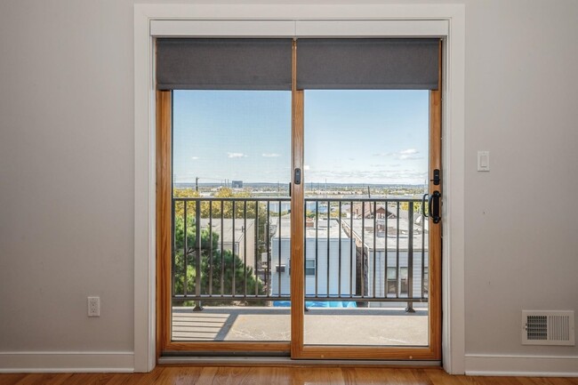 Building Photo - 225 Columbia Ave