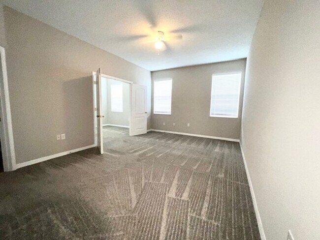 Building Photo - 9240 Black Hawk Ct
