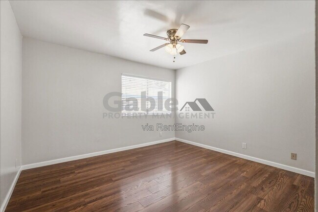Building Photo - 23554 Newhall Ave