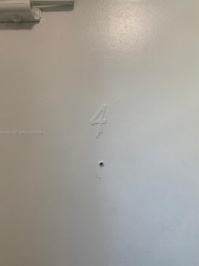 Building Photo - 545 Michigan Ave