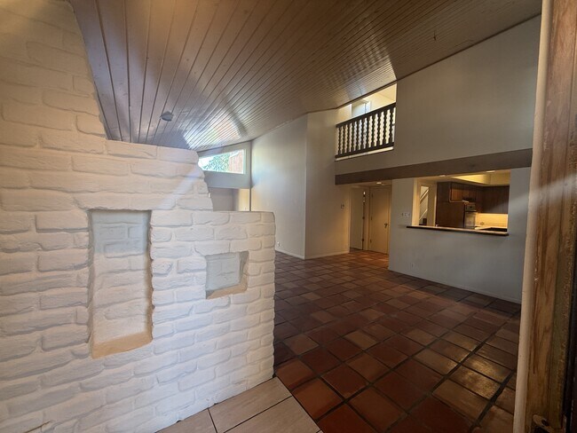 Building Photo - 2909 Cutler Ave NE