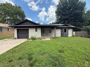 Building Photo - $1400 - 3 bedroom / 1 bathroom - Single Fa...