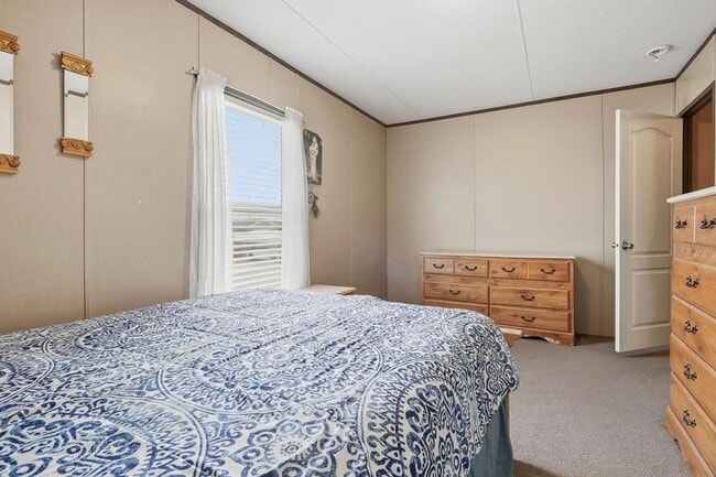 Building Photo - 438 Benjamin Ln