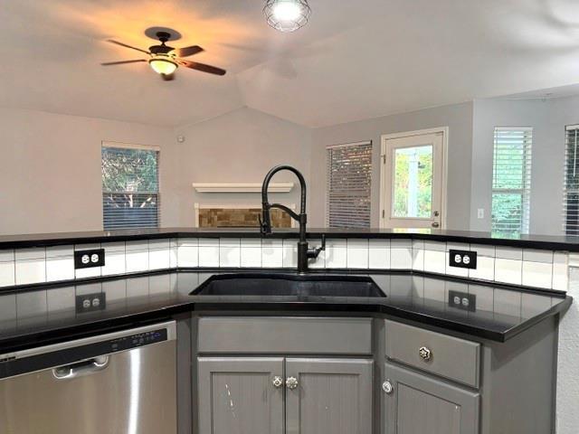 Building Photo - 210 Fistral Dr