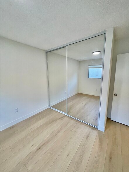 Building Photo - 3146 Rowena Ave