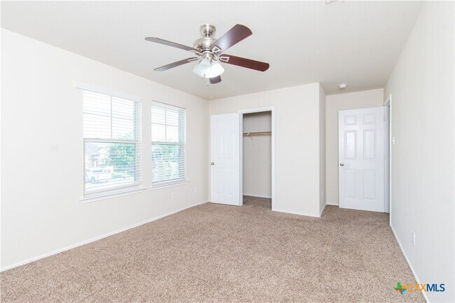 Building Photo - 1207 Fawn Lily Dr