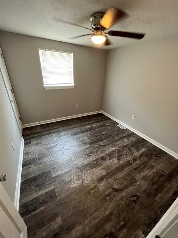 Building Photo - 4807 Saddlebrook Ln