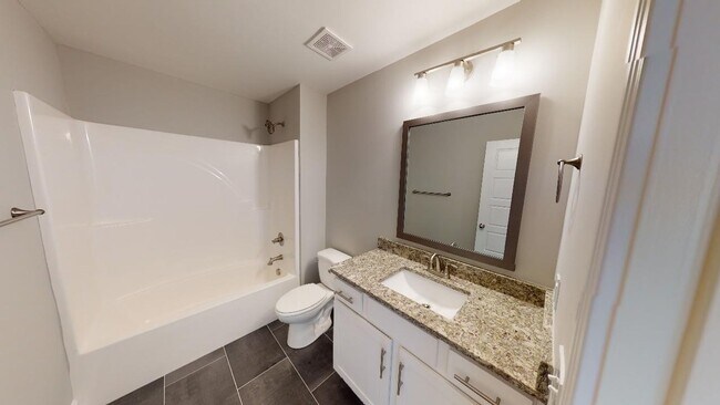 Building Photo - Charming 3-Bedroom Home in the Heart of Clarksville – Nashville Style Living!