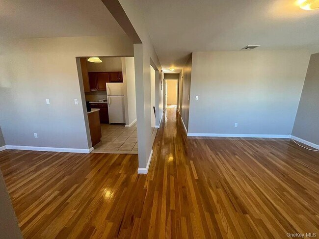 Building Photo - 157-24 20th Rd