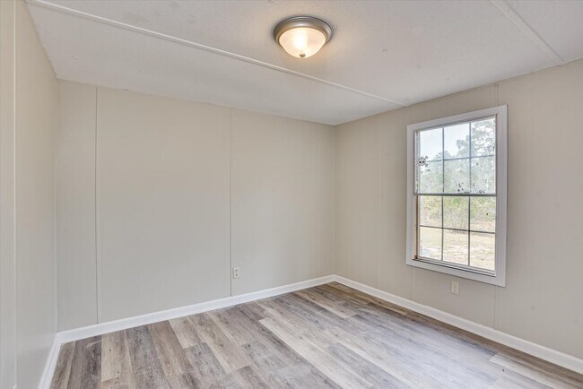Building Photo - 1261 Lone Oak Ct