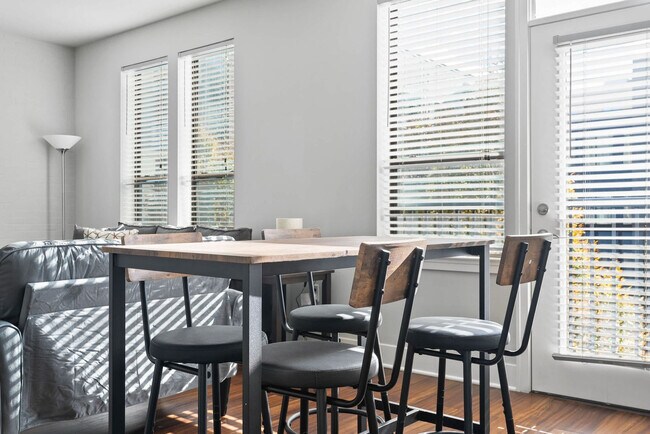 Building Photo - 235 S Delaware St