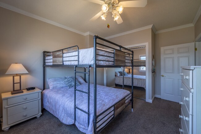 Building Photo - 105 63rd St