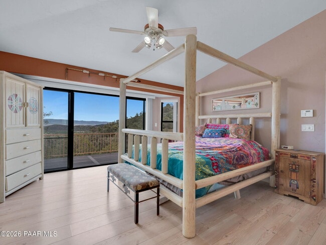 Building Photo - 3160 Rainbow Ridge Dr