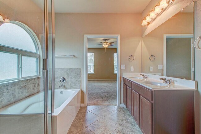 Building Photo - 225 Deep Creek Dr