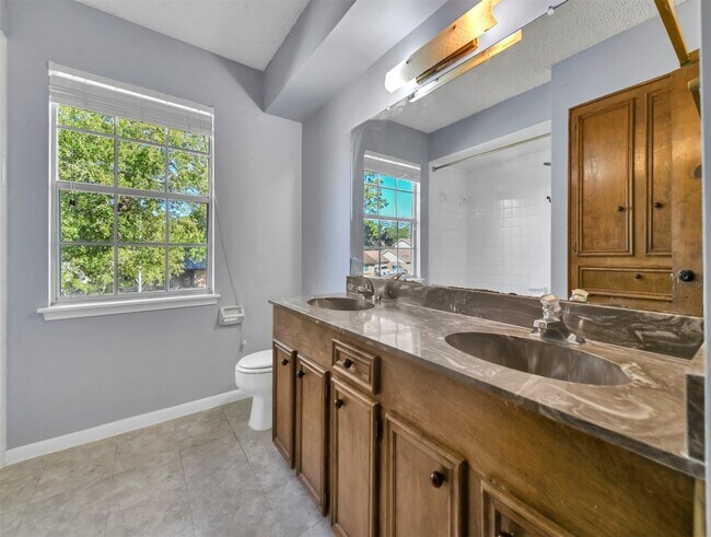 Building Photo - 3807 Winter Haven Dr